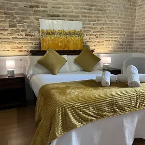 clarisas-suites.es-andalucia.com/